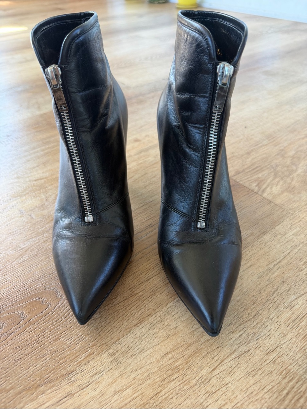 Saint Laurent Paris Black Leather Pointed Toe Ankle Boots Side Zip Heels